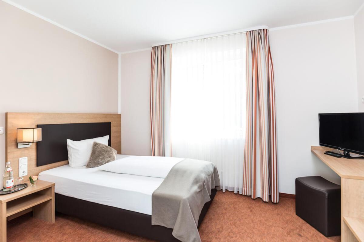 Hotel Sarah Heinsberg  Eksteriør bilde